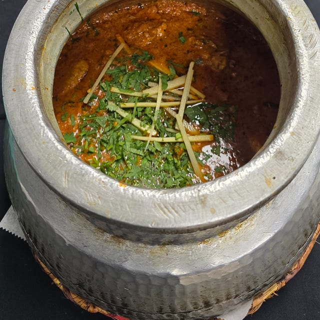 Daagi Korma (Chicken).