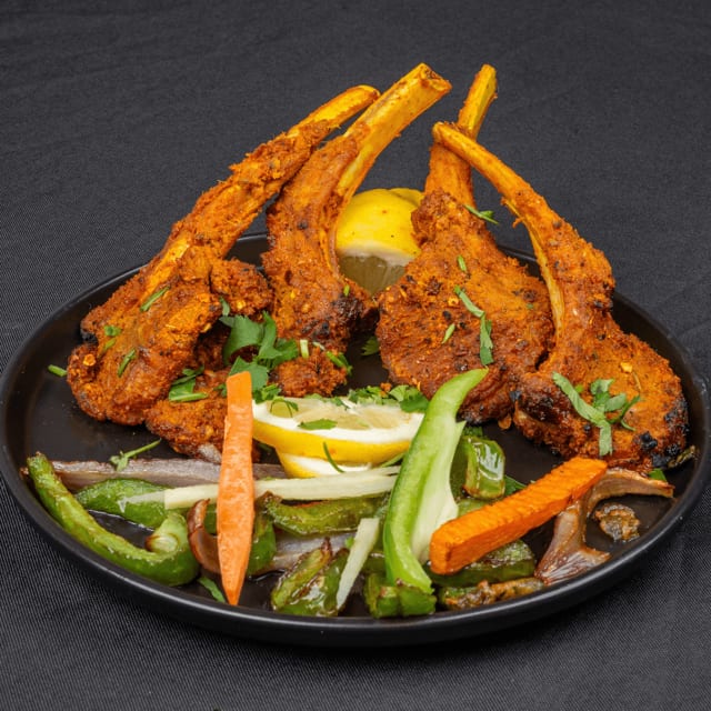 Lamb Chops (4pcs).